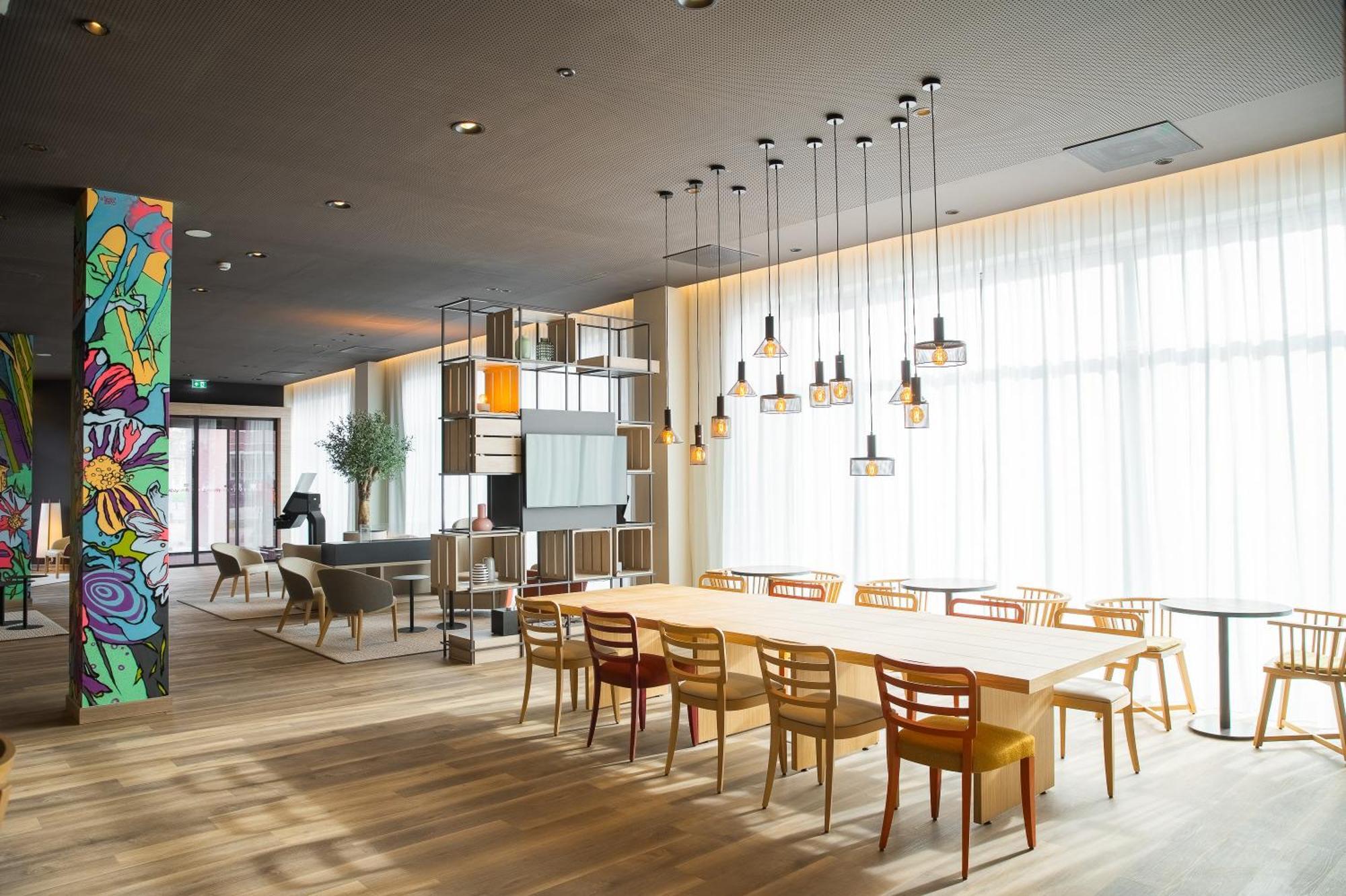 Intercityhotel Breda Luaran gambar
