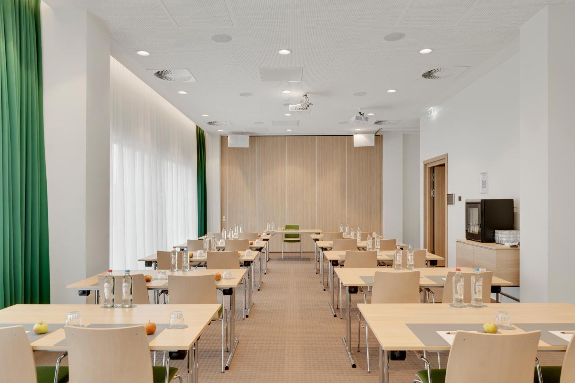 Intercityhotel Breda Luaran gambar